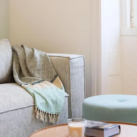 شقة Campo De Ourique Premium Duplex By Homing Lisboa